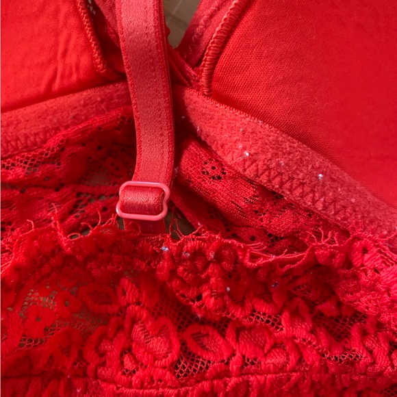 Aerie Red Bralette w Light Lining - Picture 3 of 5